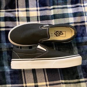 Vans platform slip on sneakers size 7.5 mens 9 womens